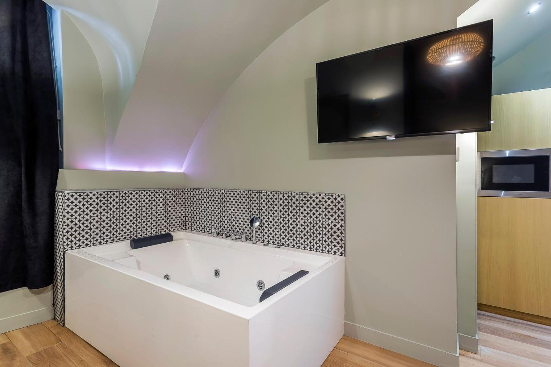 Suite Romantique Balneo Centre Ліон Екстер'єр фото